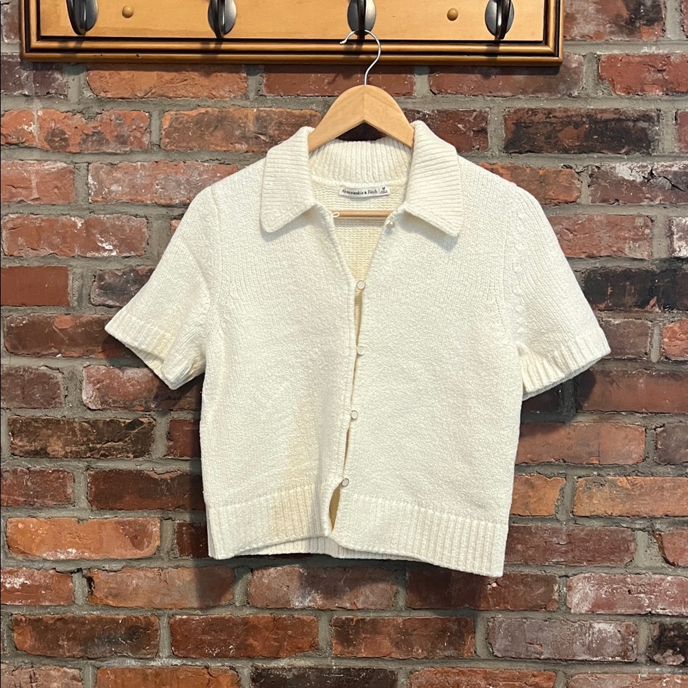 Short Sleeve Collared Cardigan